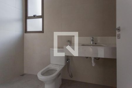 Apartamento à venda com 145m², 4 quartos e 4 vagasBanheiro da Suíte 2