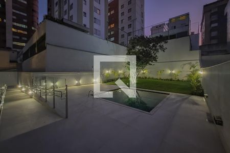 Apartamento à venda com 145m², 4 quartos e 4 vagasÁrea comum - Piscina
