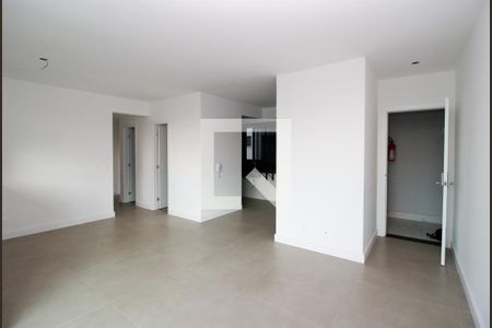 Corredor de apartamento à venda com 3 quartos, 86m² em Cruzeiro, Belo Horizonte