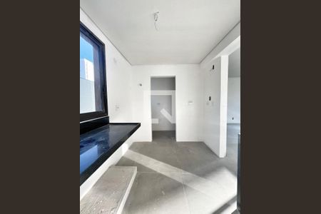 Cozinha de apartamento à venda com 2 quartos, 134m² em Santo Antônio, Belo Horizonte