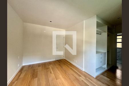 Apartamento à venda com 150m², 4 quartos e 4 vagasQuarto