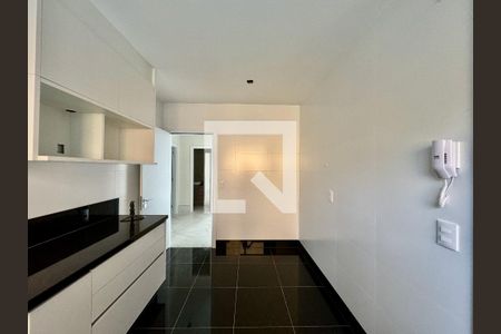 Apartamento à venda com 150m², 4 quartos e 4 vagasCozinha