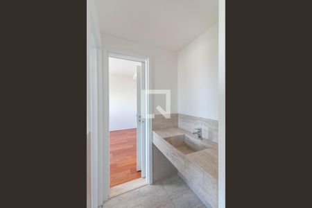 Apartamento à venda com 139m², 4 quartos e 3 vagasBanheiro dos quartos 2 e 3