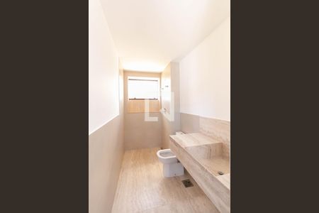 Apartamento à venda com 139m², 4 quartos e 3 vagasBanheiro da Suíte 2