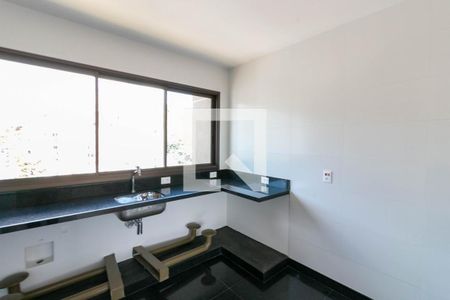 Apartamento à venda com 139m², 4 quartos e 3 vagasCozinha