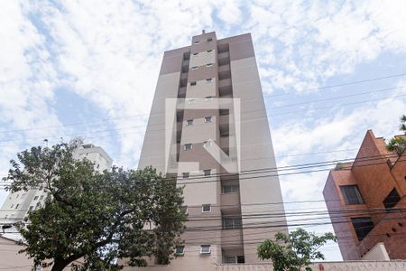 Apartamento à venda com 211m², 3 quartos e 3 vagasFachada