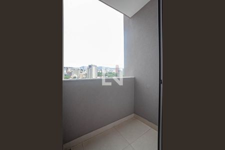 Apartamento à venda com 78m², 3 quartos e 2 vagasVaranda da suíte 