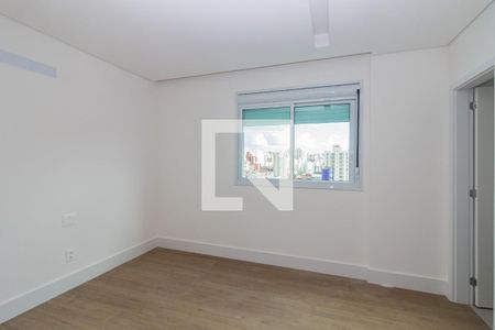 Apartamento à venda com 139m², 4 quartos e 3 vagasQuarto