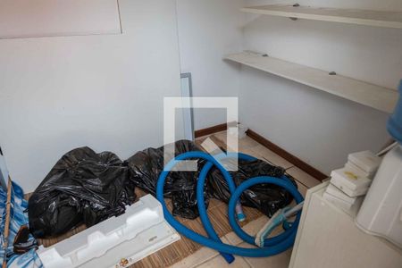 Quarto de Serviço de casa de condomínio para alugar com 4 quartos, 300m² em Serra Grande, Niterói