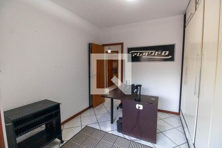 Quarto 1 de casa de condomínio para alugar com 3 quartos, 300m² em Serra Grande, Niterói