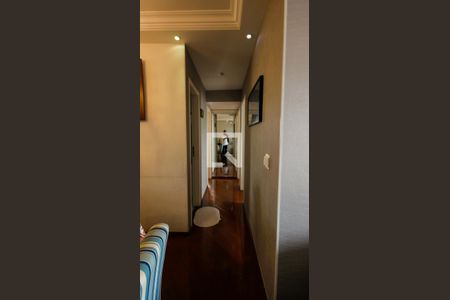 Corredor de apartamento para alugar com 3 quartos, 70m² em Socorro, São Paulo