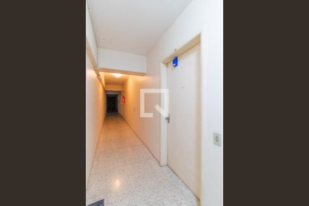 Apartamento à venda com 70m², 2 quartos e sem vagaCorredor