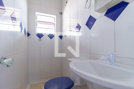 Banheiro de kitnet/studio para alugar com 1 quarto, 45m² em Jardim Roberto, Osasco