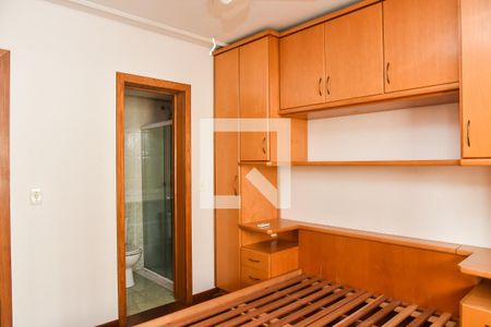 Suíte de apartamento para alugar com 3 quartos, 82m² em Boa Vista, Porto Alegre