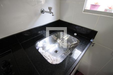 Apartamento à venda com 48m², 2 quartos e 1 vagaCozinha e Área de Serviço