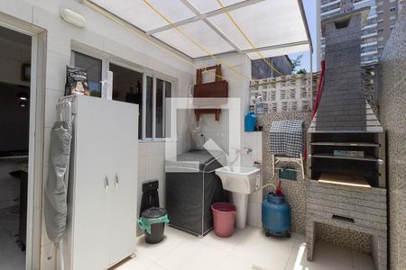 Apartamento à venda com 54m², 2 quartos e sem vaga Apartamento à venda com 54m², 2 quartos e sem vagaÁrea de serviço