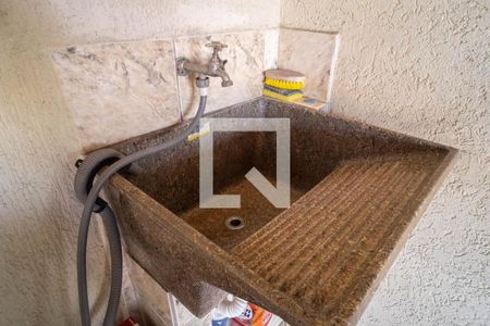 Casa à venda com 110m², 2 quartos e 1 vagaÁrea de Serviço