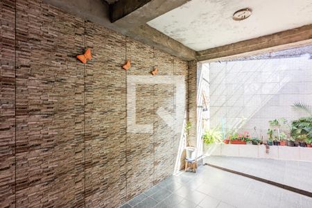 Casa à venda com 120m², 3 quartos e sem vagaÁrea de serviço 