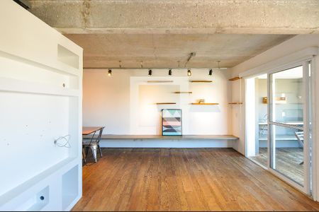 Sala de apartamento para alugar com 1 quarto, 74m² em Pinheiros, São Paulo