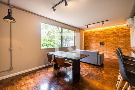 Apartamento para alugar com 84m², 2 quartos e 1 vagaSala