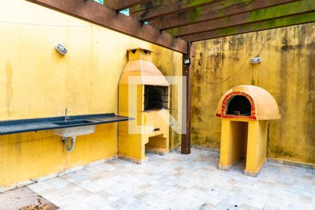 Casa de condomínio à venda com 77m², 2 quartos e 1 vaga Casa de condomínio à venda com 77m², 2 quartos e 1 vagaÁrea comum - Churrasqueira