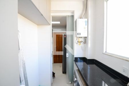 Apartamento à venda com 65m², 2 quartos e 1 vagaÁrea de Serviço