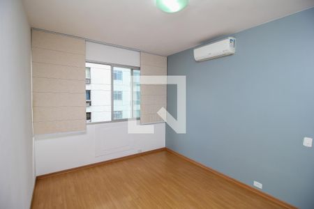 Sala de Estar de apartamento para alugar com 2 quartos, 88m² em Laranjeiras, Rio de Janeiro