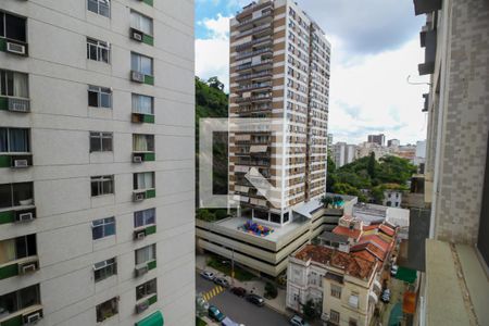 Vista da Sala de Estar de apartamento para alugar com 2 quartos, 88m² em Laranjeiras, Rio de Janeiro