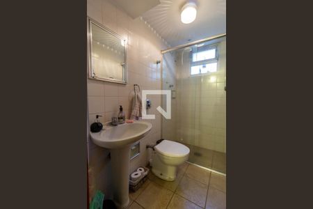 Casa à venda com 285m², 4 quartos e 5 vagasBanheiro de Serviço