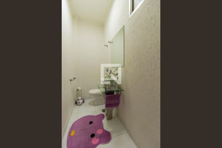 Casa à venda com 285m², 4 quartos e 5 vagasLavabo