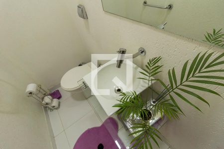 Casa à venda com 285m², 4 quartos e 5 vagasLavabo