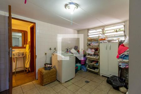 Casa à venda com 285m², 4 quartos e 5 vagasLavanderia