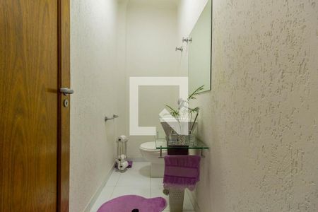 Casa à venda com 285m², 4 quartos e 5 vagasLavabo