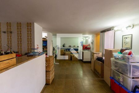 Casa à venda com 285m², 4 quartos e 5 vagasSalão