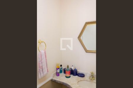 Casa à venda com 307m², 3 quartos e 4 vagasLavabo