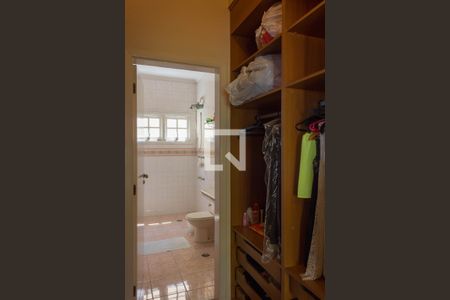 Casa à venda com 307m², 3 quartos e 4 vagasSuíte 1