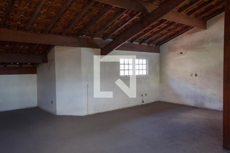 Casa à venda com 307m², 3 quartos e 4 vagasSótão