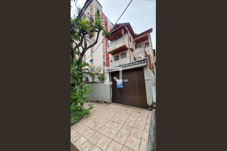 Casa à venda com 490m², 4 quartos e 2 vagasFachada da Casa