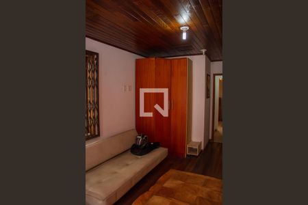 Casa à venda com 490m², 4 quartos e 2 vagasSuíte 02 - 3º Andar