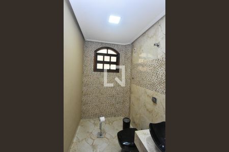 Casa à venda com 170m², 3 quartos e 2 vagasBanheiro 2