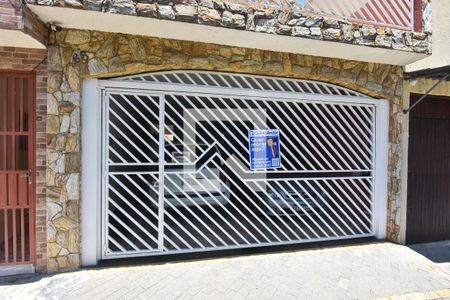 Casa à venda com 170m², 3 quartos e 2 vagasFachada