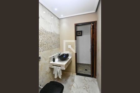 Casa à venda com 170m², 3 quartos e 2 vagasBanheiro 2