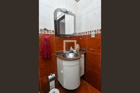 Casa à venda com 170m², 3 quartos e 2 vagasBanheiro Corredor