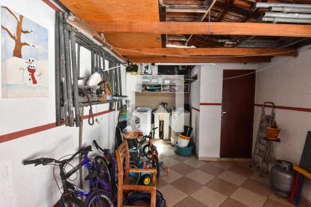 Casa à venda com 170m², 3 quartos e 2 vagasÁrea de Serviço