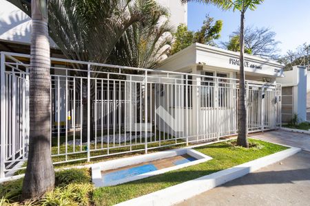 Apartamento para alugar com 69m², 2 quartos e 1 vagaFachada e portaria