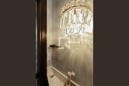 Casa à venda com 180m², 4 quartos e 4 vagas Casa à venda com 180m², 4 quartos e 4 vagasLavabo