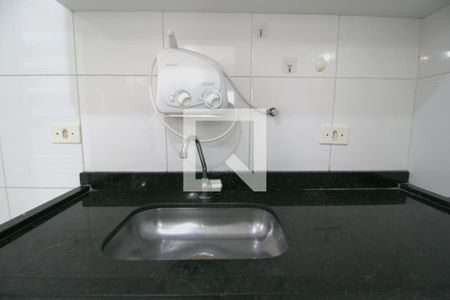 Casa de condomínio para alugar com 71m², 2 quartos e 1 vagaPia da cozinha