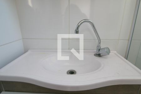 Casa de condomínio para alugar com 71m², 2 quartos e 1 vagaPia do banheiro da suíte 1