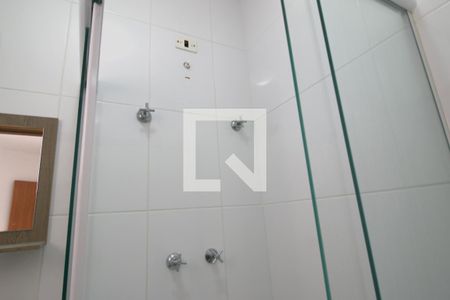 Casa de condomínio para alugar com 71m², 2 quartos e 1 vagaÁrea do chuveiro banheiro da suíte 2