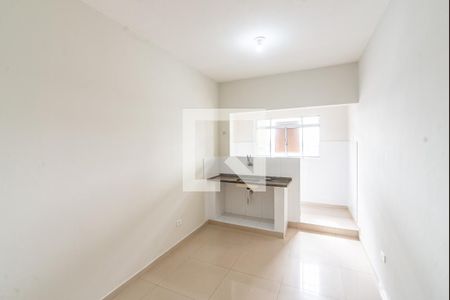 Cozinha de apartamento para alugar com 1 quarto, 50m² em Jardim Três Marias, São Paulo